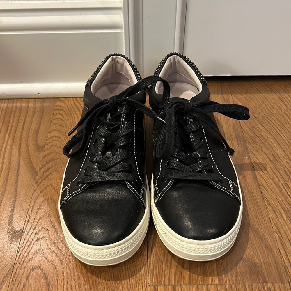 Black, Santa Cruz  Low Top Sneakers, size 7.